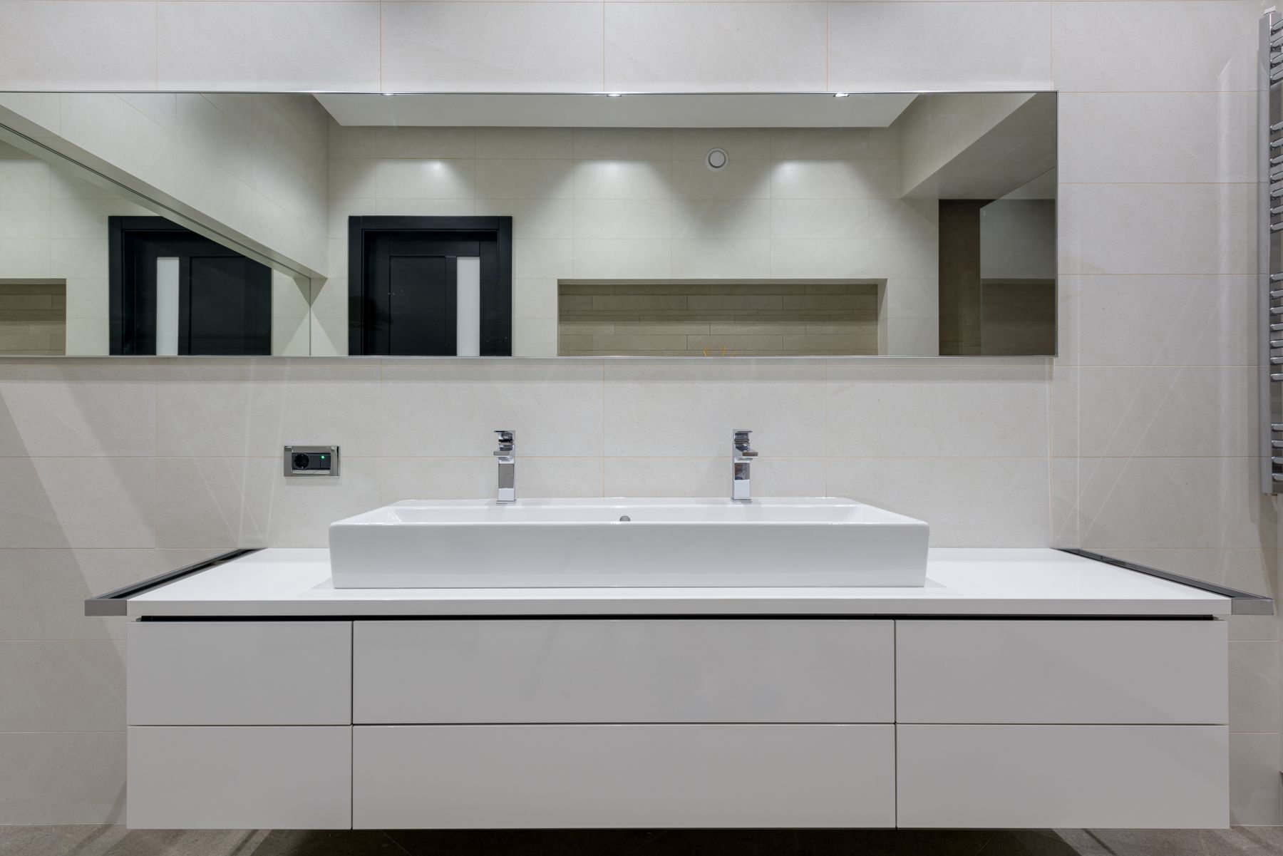 Detailed clean bathroom surfaces